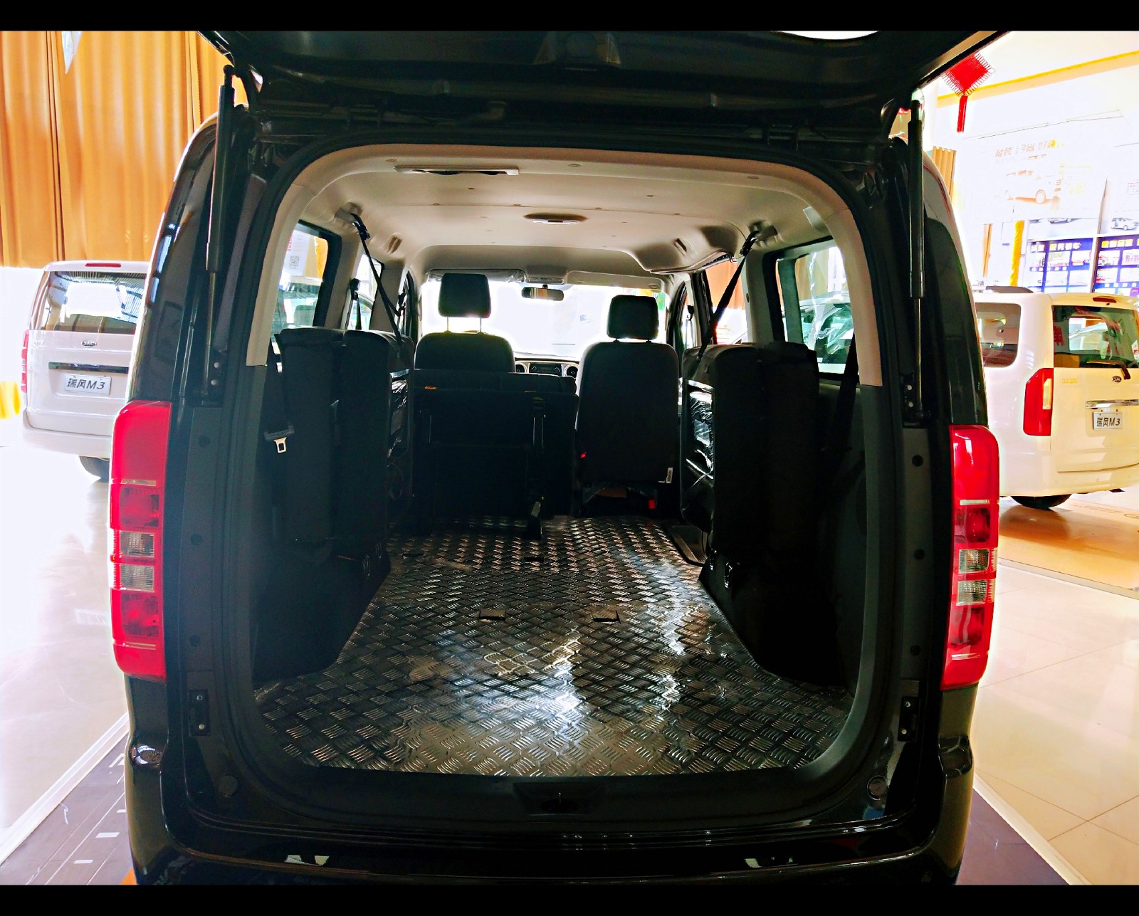 首付低至2999,瑞风m3综合优惠5000元