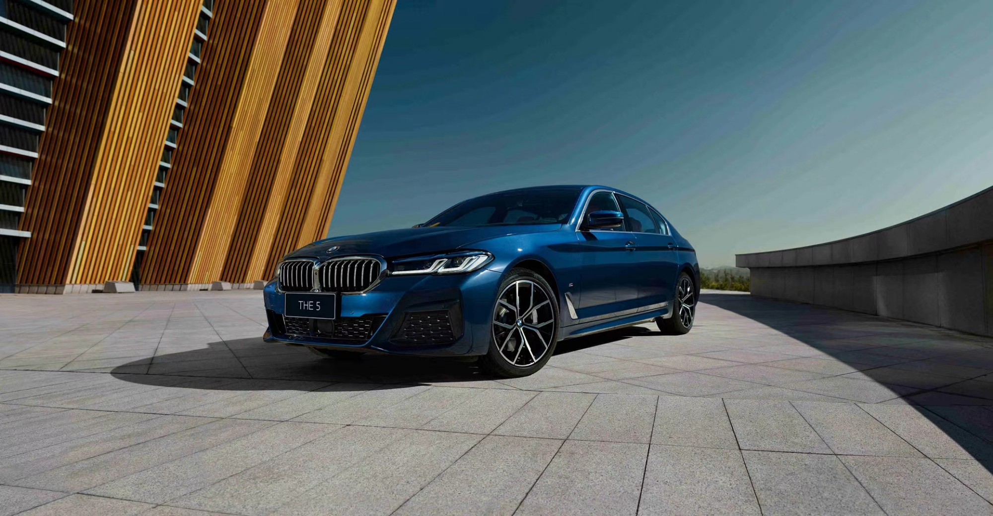 创新标杆 the 5 不是我懂你 是bmw 5系li太懂你